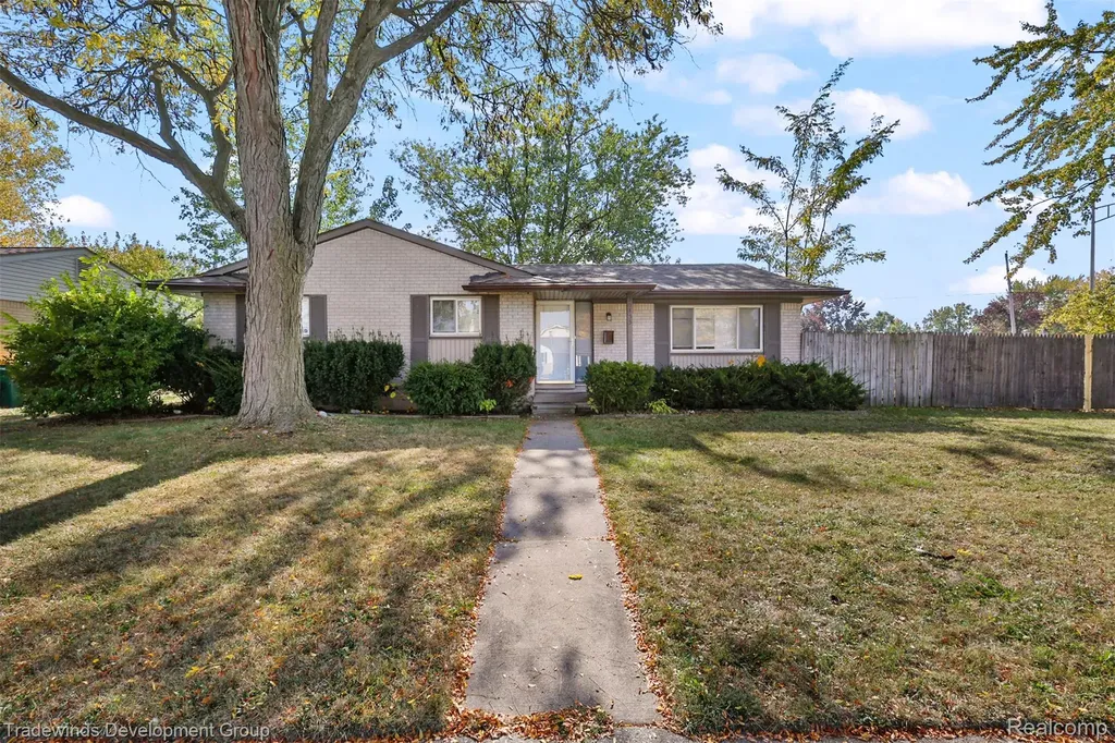 30455 Cherry Avenue Romulus City MI 48174