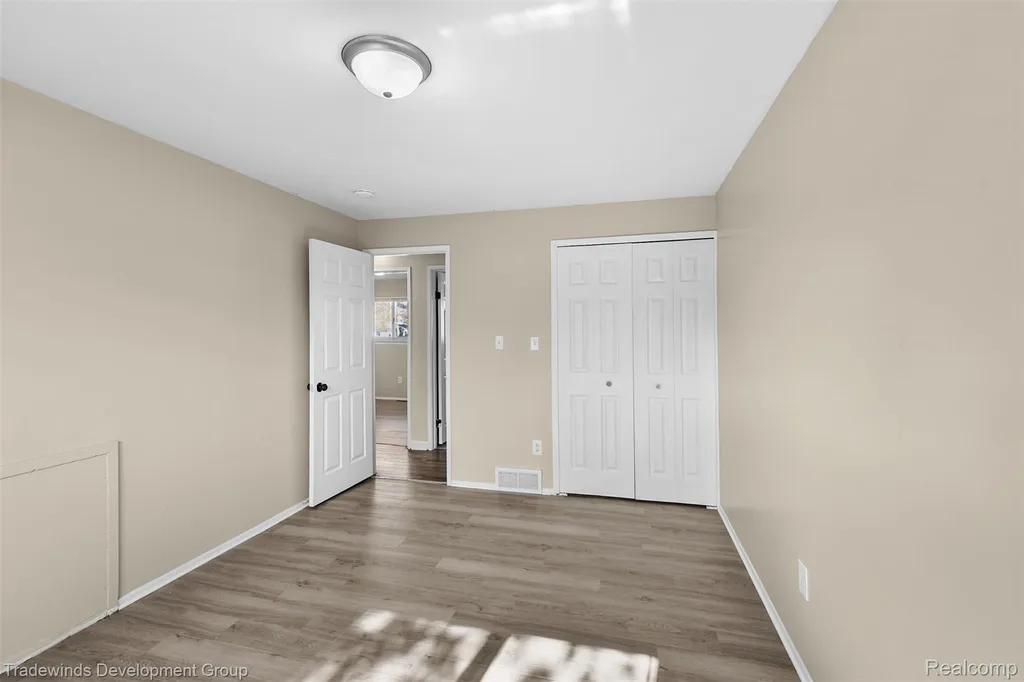 30455 Cherry Avenue Romulus City MI 48174