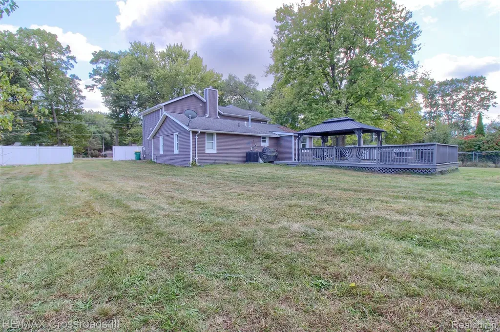 43216 N Bemis Road E Van Buren Charter Township MI 48111