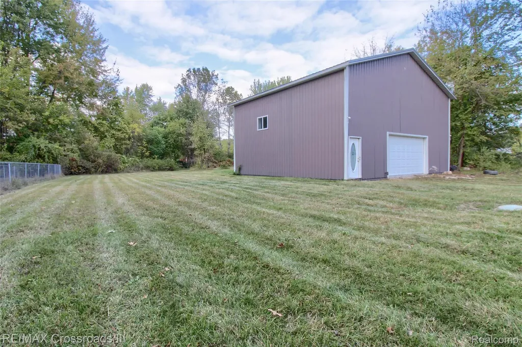 43216 N Bemis Road E Van Buren Charter Township MI 48111