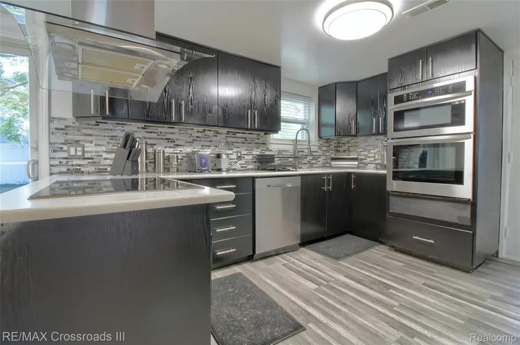 43216 N Bemis Road E Van Buren Charter Township MI 48111