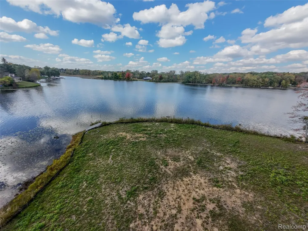 4720 Brunk Drive Otter Lake Village MI 48464
