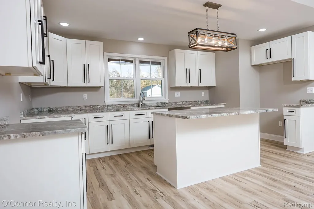 2047 Edward Lane East Kimball Township MI 48074