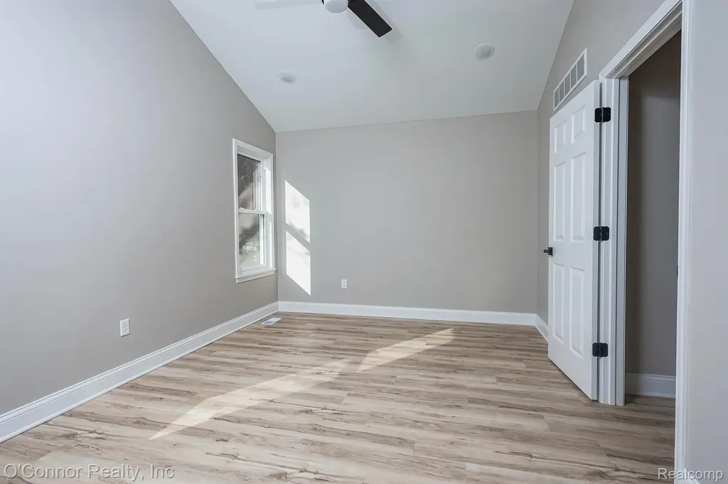 2047 Edward Lane East Kimball Township MI 48074