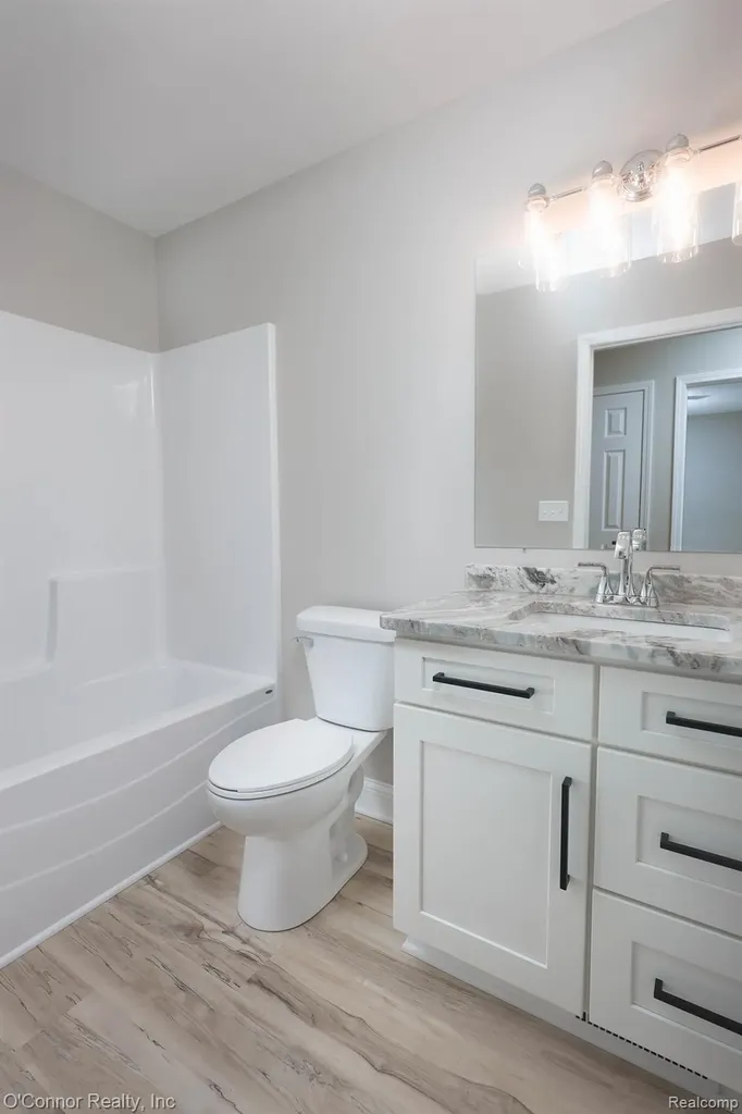 2047 Edward Lane East Kimball Township MI 48074