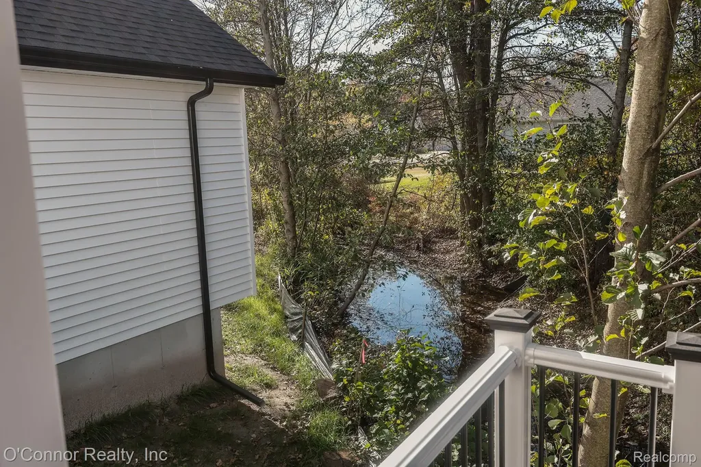 2047 Edward Lane East Kimball Township MI 48074
