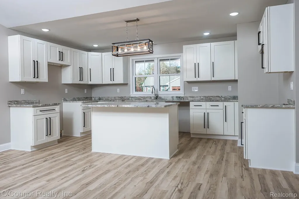 2047 Edward Lane East Kimball Township MI 48074