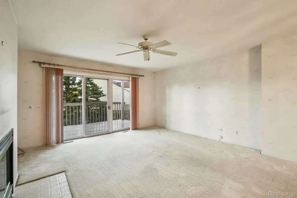 3388 Loon Lake Court Waterford Charter Township MI 48329