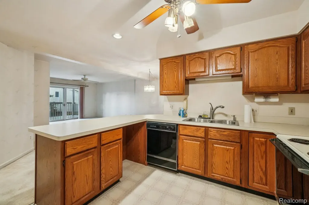 3388 Loon Lake Court Waterford Charter Township MI 48329