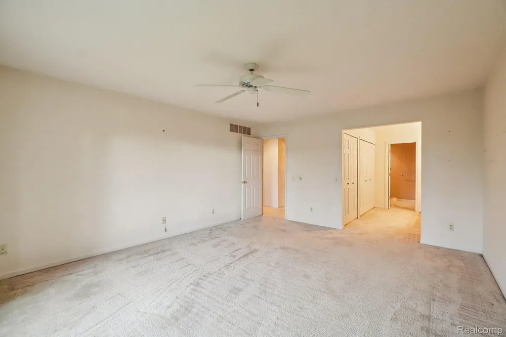 3388 Loon Lake Court Waterford Charter Township MI 48329