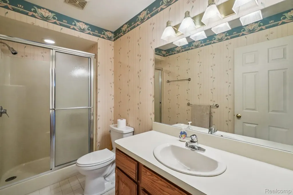 3388 Loon Lake Court Waterford Charter Township MI 48329
