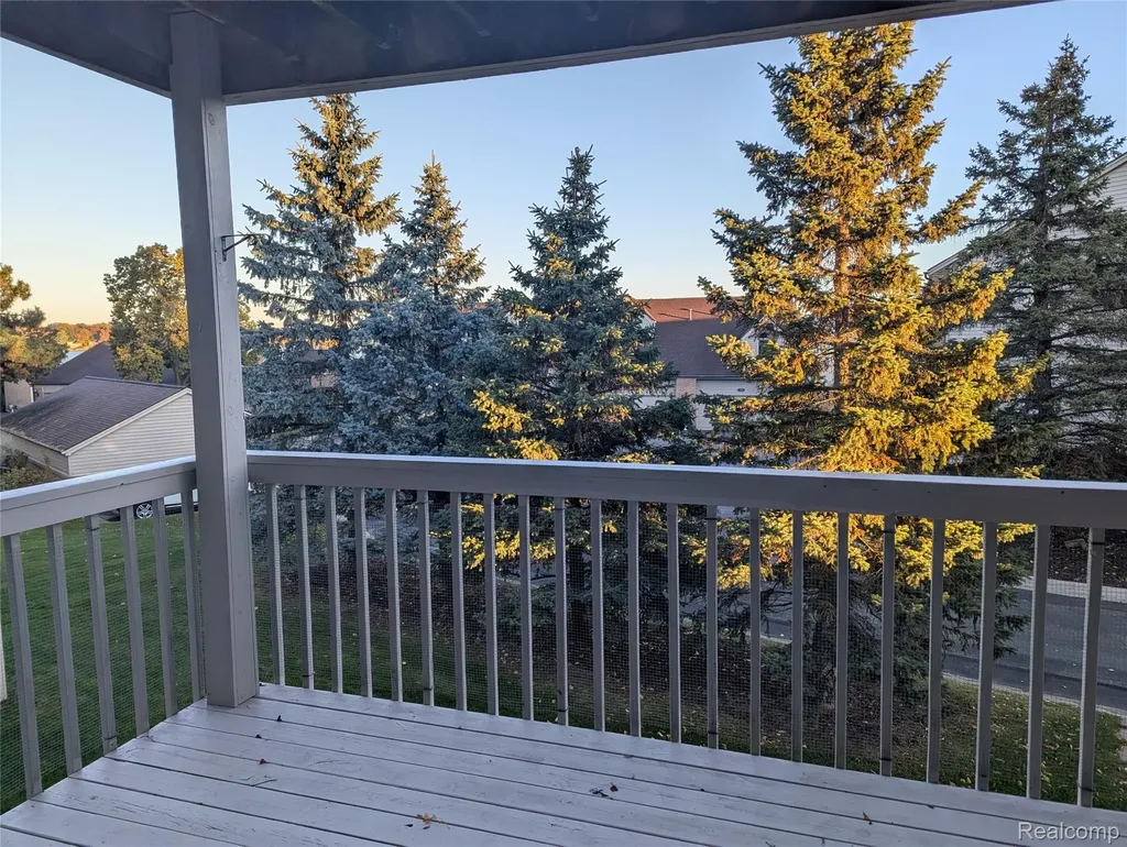 3388 Loon Lake Court Waterford Charter Township MI 48329