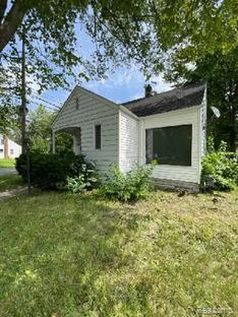 12152 Stout Street Detroit City MI 48228