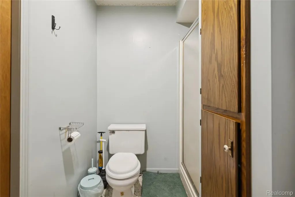 2540 Kansas Avenue Saginaw City MI 48601