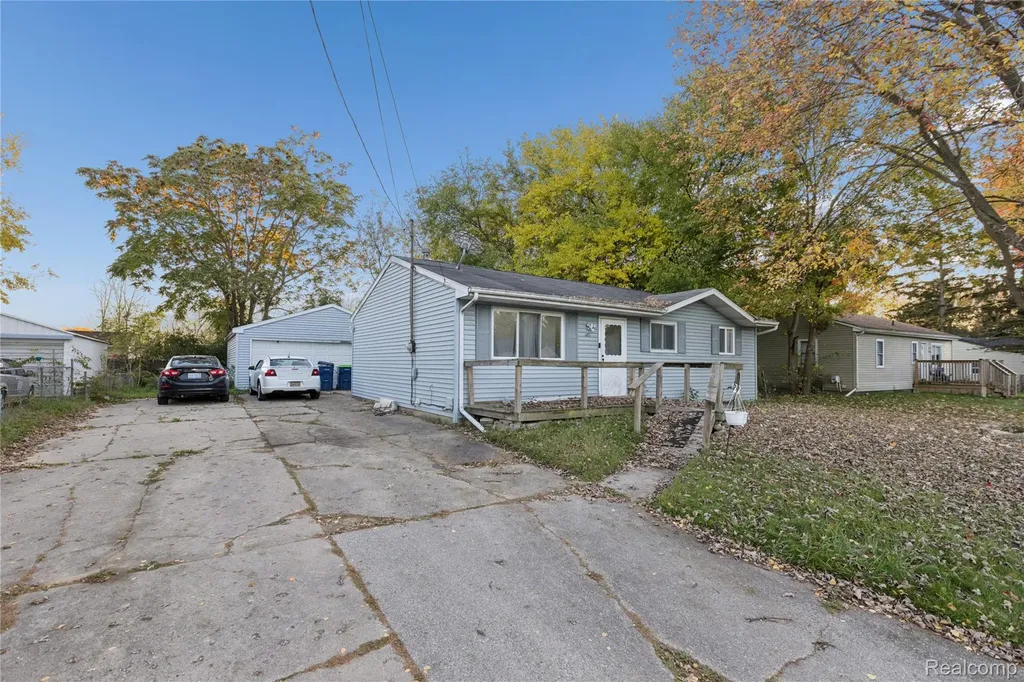 2540 Kansas Avenue Saginaw City MI 48601