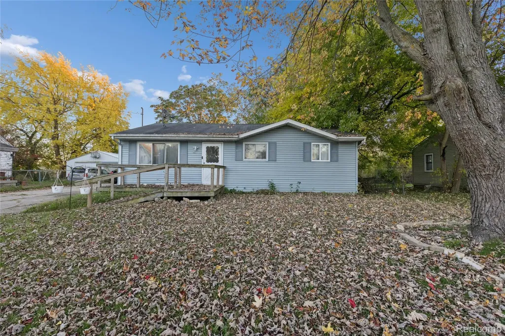 2540 Kansas Avenue Saginaw City MI 48601