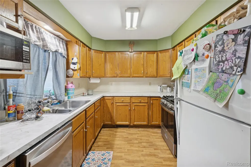 2540 Kansas Avenue Saginaw City MI 48601