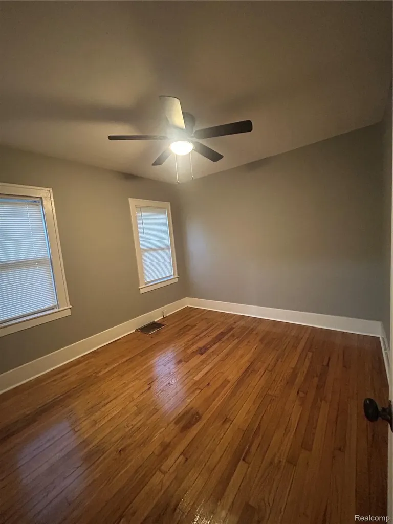 15730 Winthrop Detroit City MI 48227