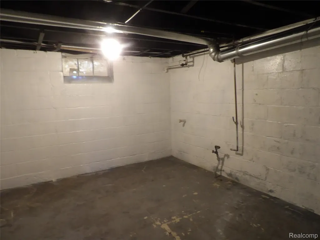 11035 Portlance Street Detroit City MI 48205