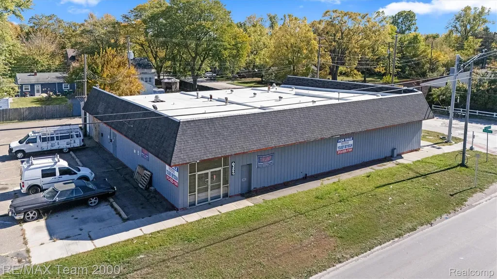 6397 Middlebelt Road Romulus City MI 48174