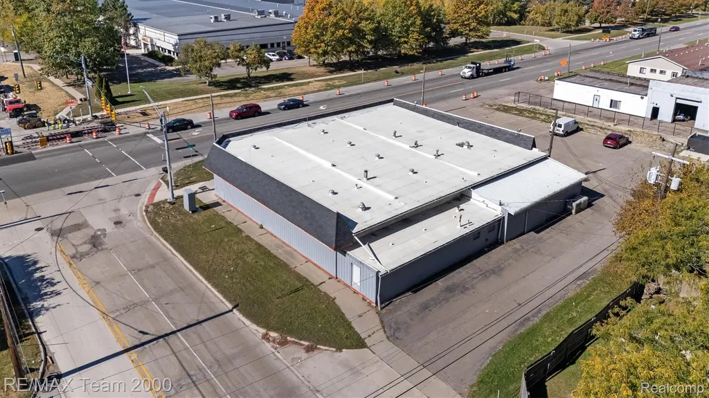 6397 Middlebelt Road Romulus City MI 48174