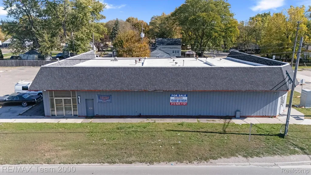 6397 Middlebelt Road Romulus City MI 48174