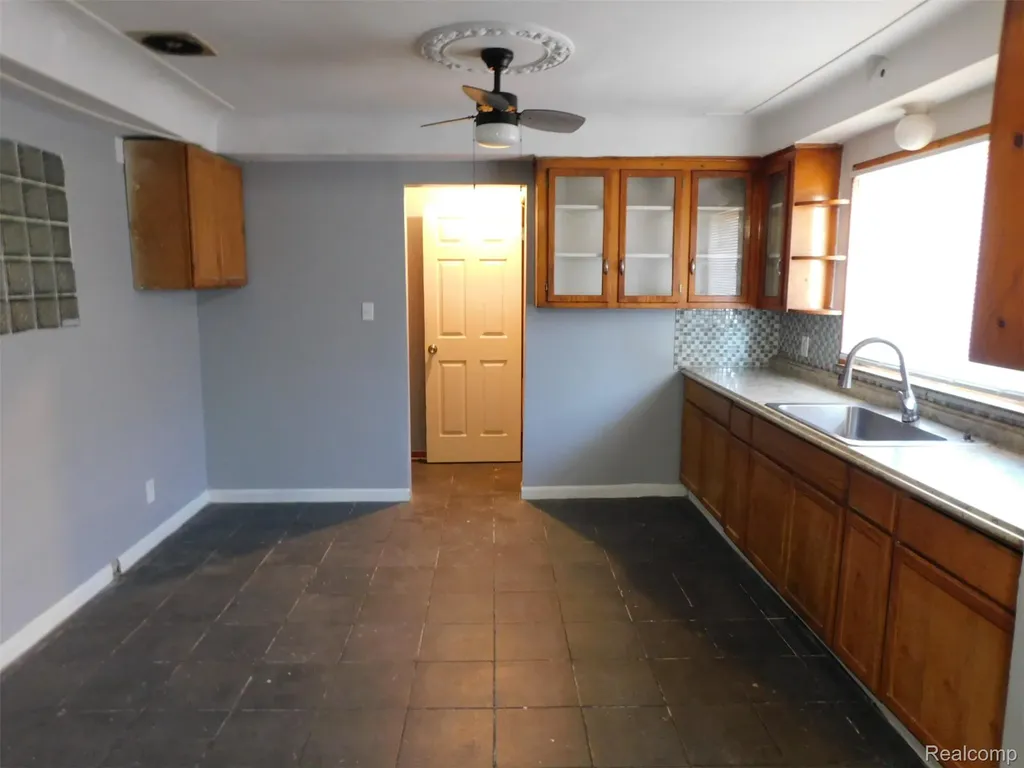 11539 Lakepointe Street Detroit City MI 48224