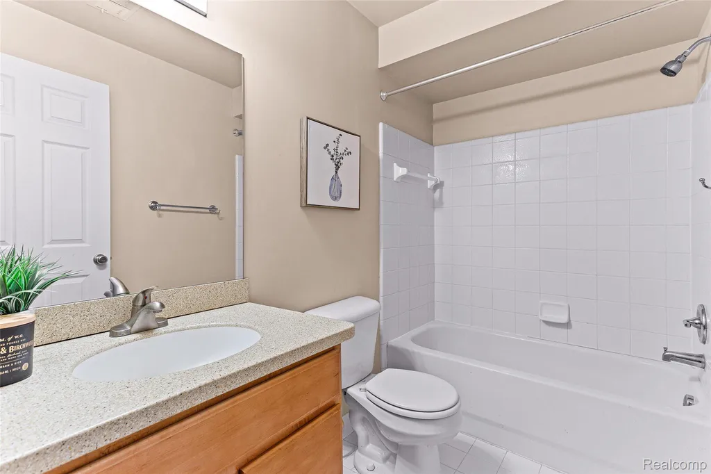 1465 Addington Lane Ann Arbor City MI 48108