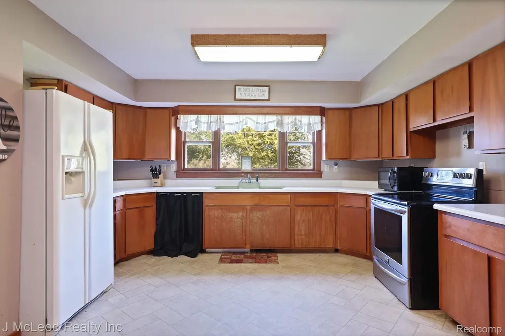 4618 Main Street Millington Village MI 48746