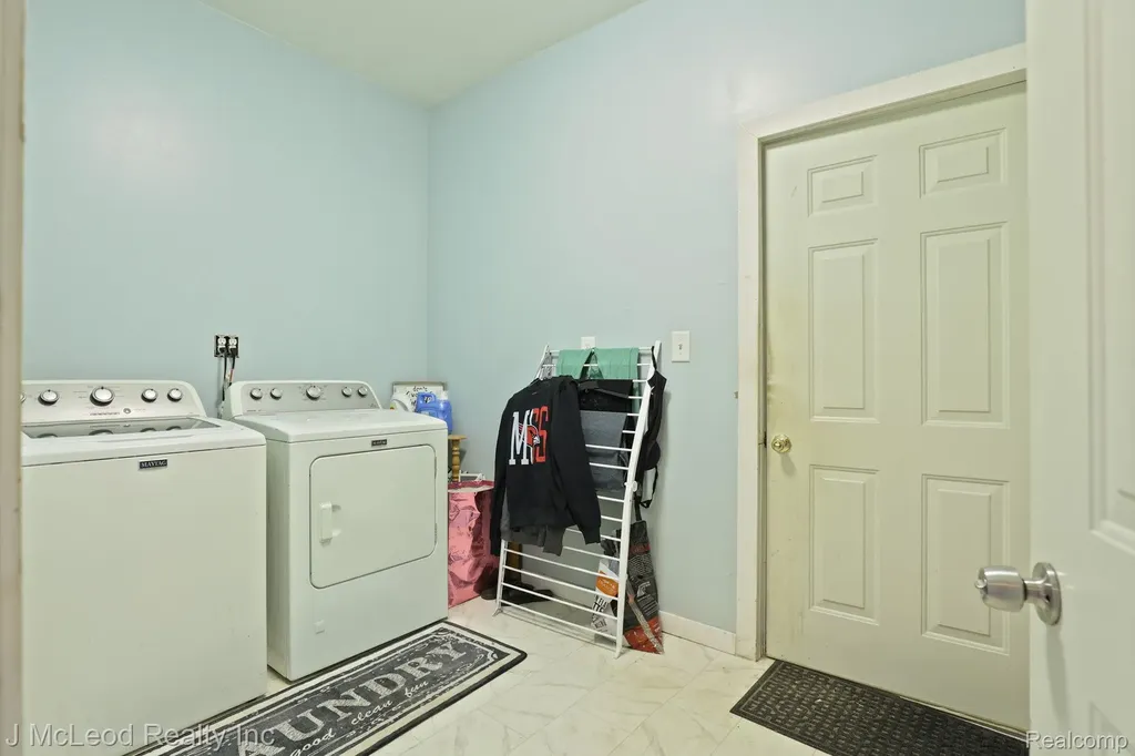 4618 Main Street Millington Village MI 48746