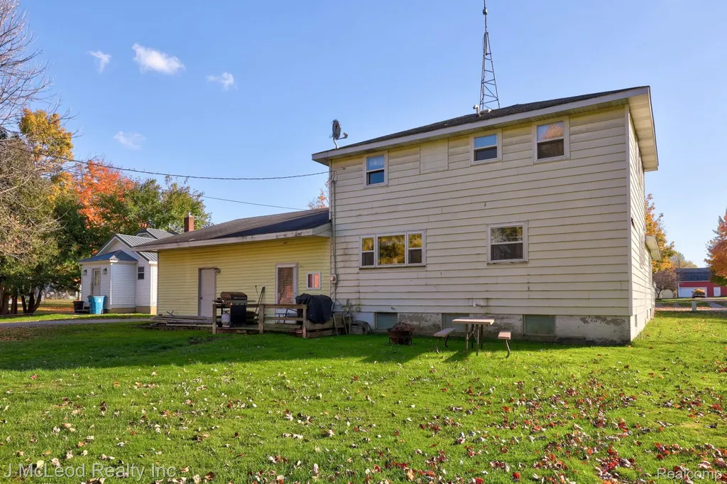4618 Main Street Millington Village MI 48746
