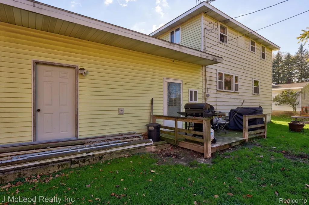 4618 Main Street Millington Village MI 48746