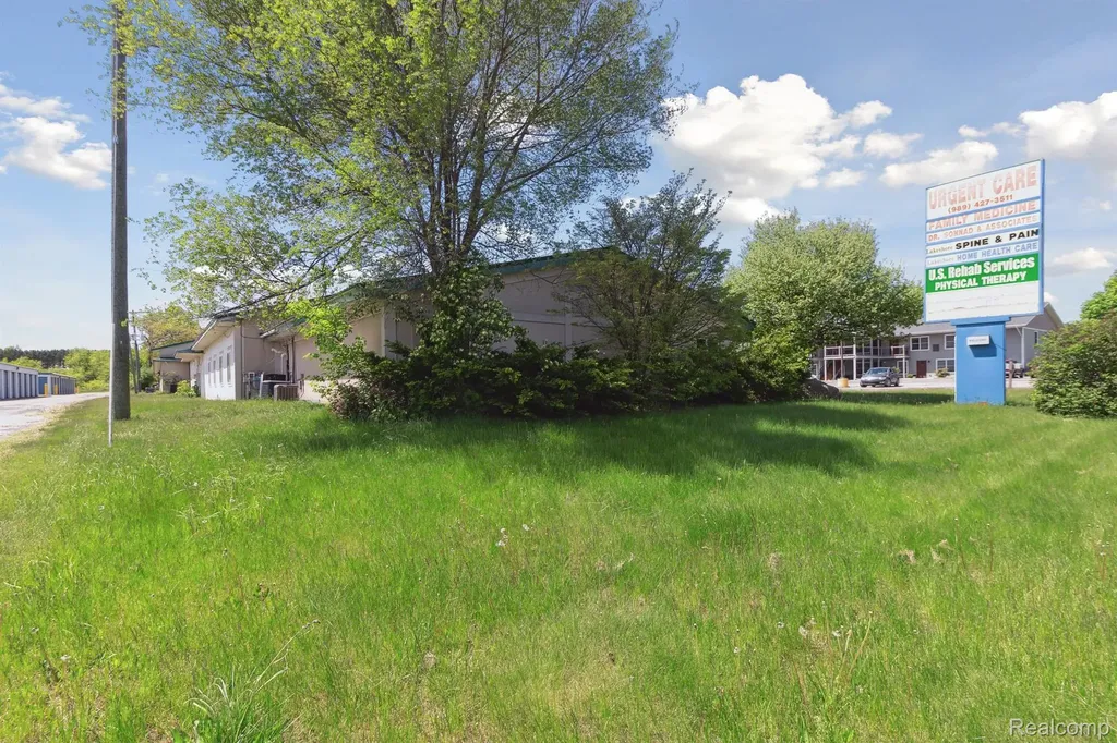 1380 E Main Edmore Village MI 48829