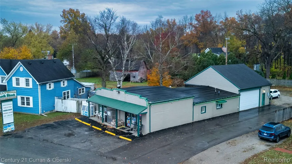 27996 Waltz Road Huron Charter Township MI 48164