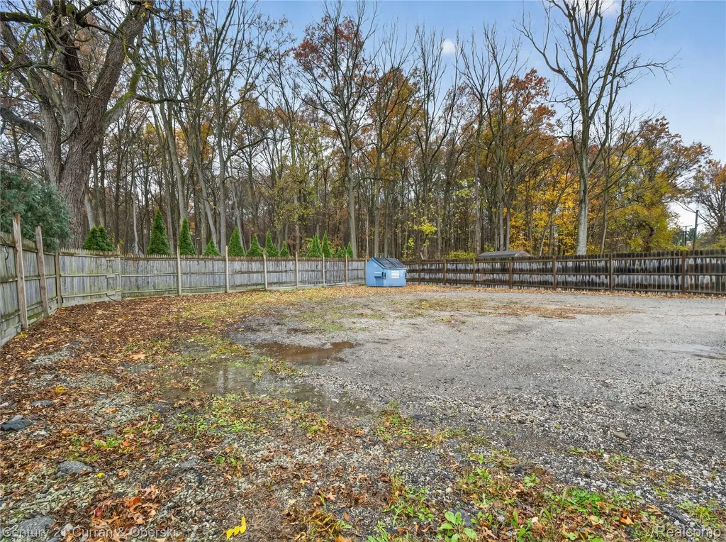 27996 Waltz Road Huron Charter Township MI 48164