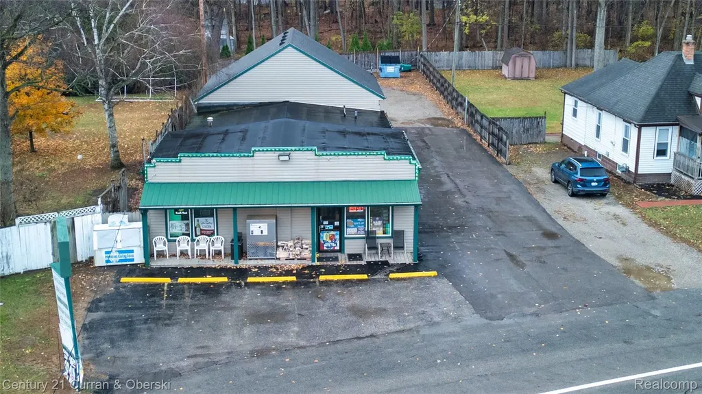 27996 Waltz Road Huron Charter Township MI 48164