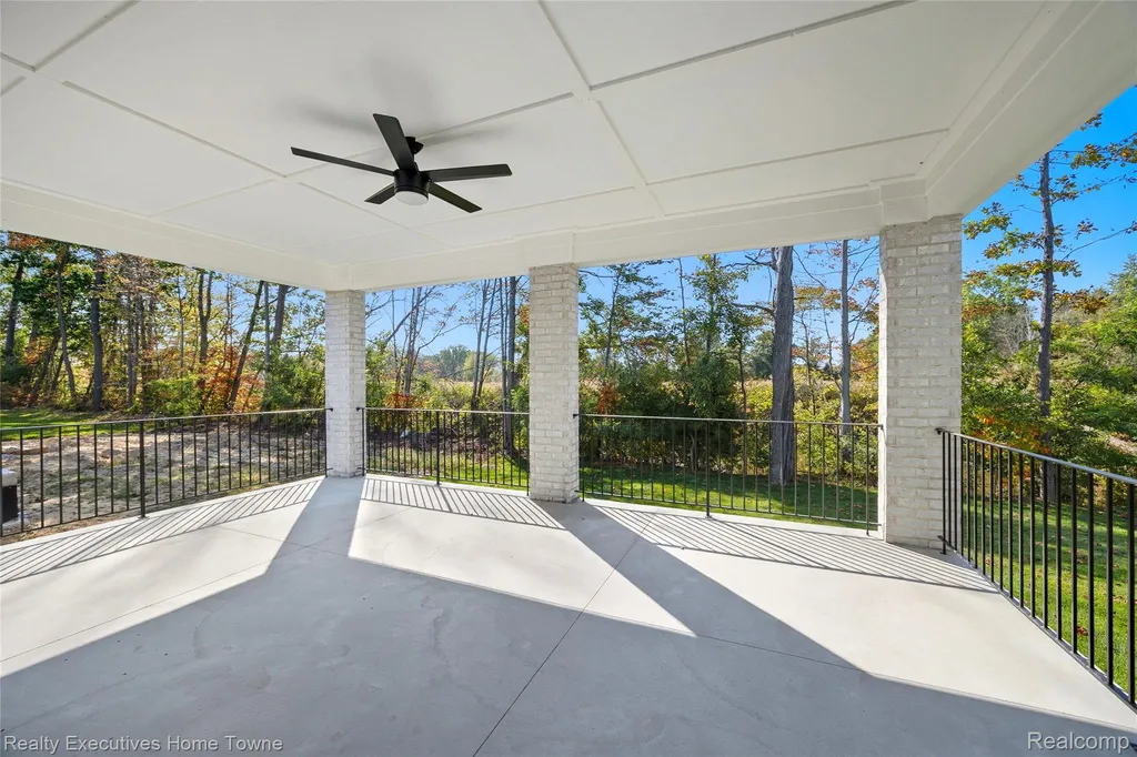 24722 Tribute Drive Macomb Township MI 48042