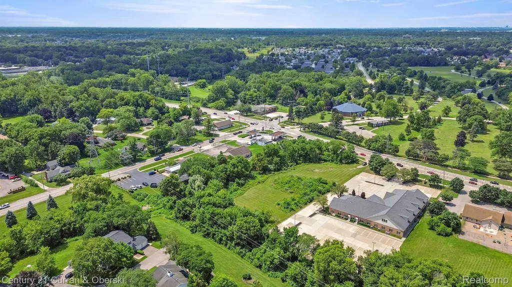 38500 Garfield Road Clinton Charter Township MI 48038