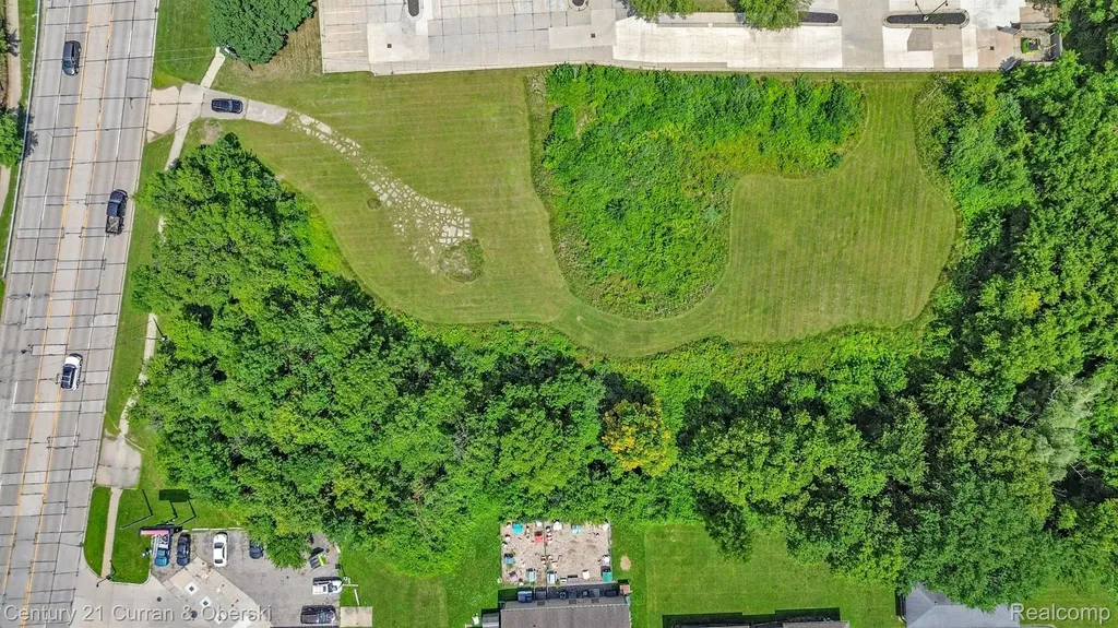38500 Garfield Road Clinton Charter Township MI 48038