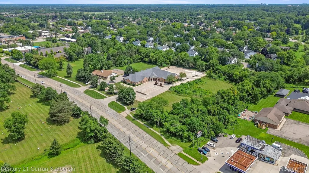 38500 Garfield Road Clinton Charter Township MI 48038