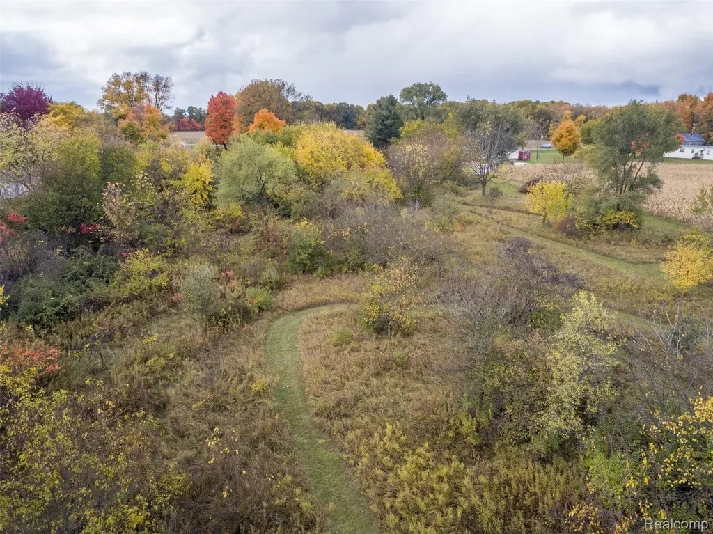 66301 County Road 681 Hartford City MI 49057