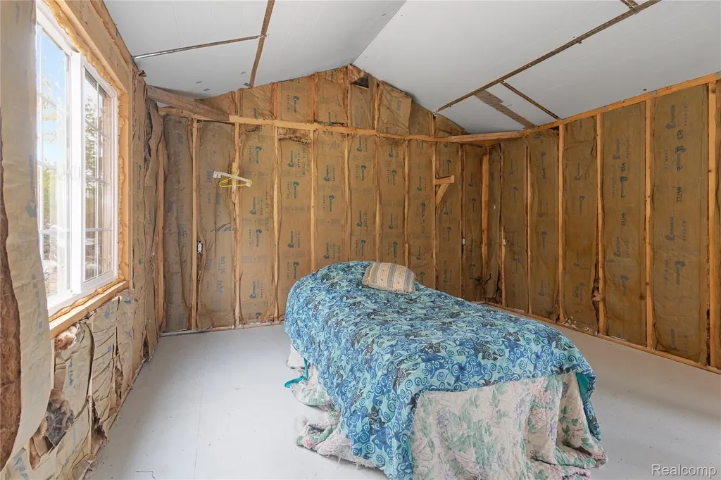 66301 County Road 681 Hartford City MI 49057