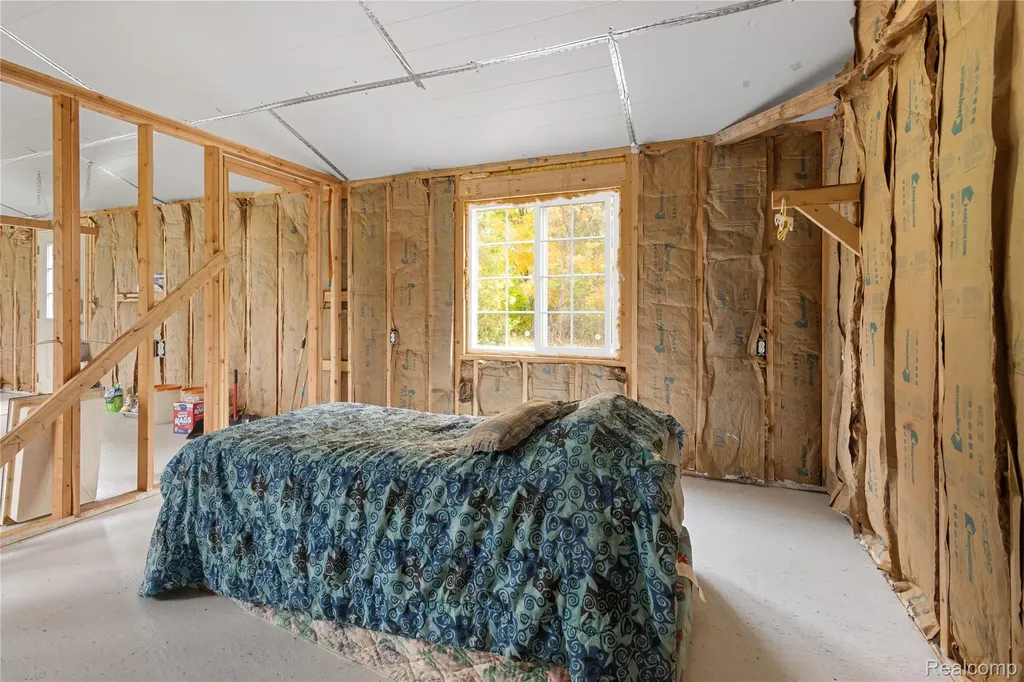 66301 County Road 681 Hartford City MI 49057