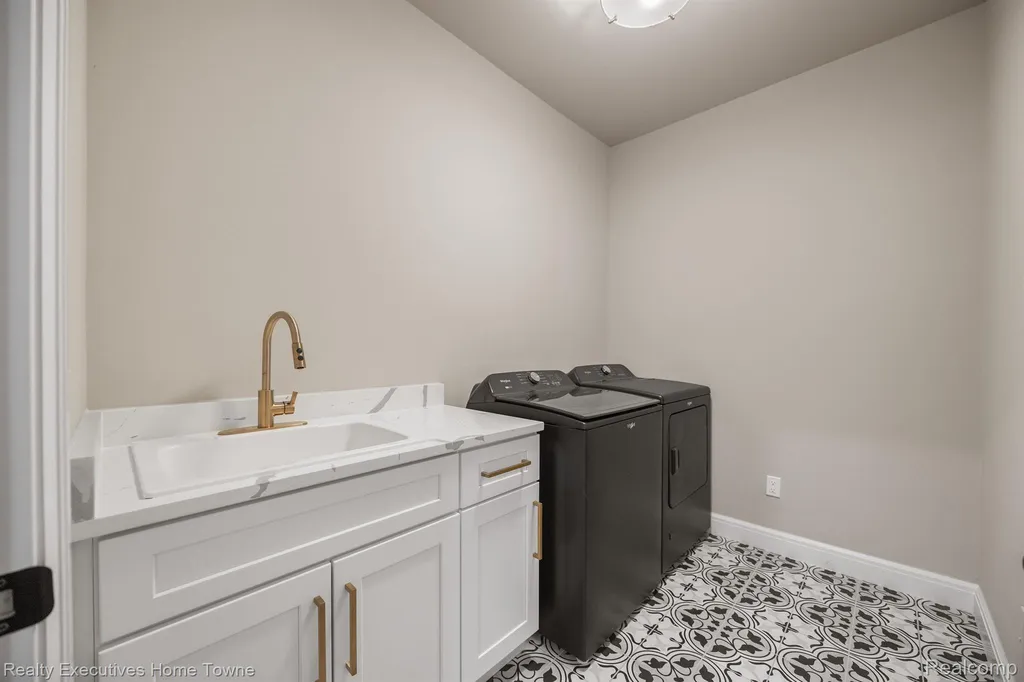 24796 Tribute Drive Macomb Township MI 48042