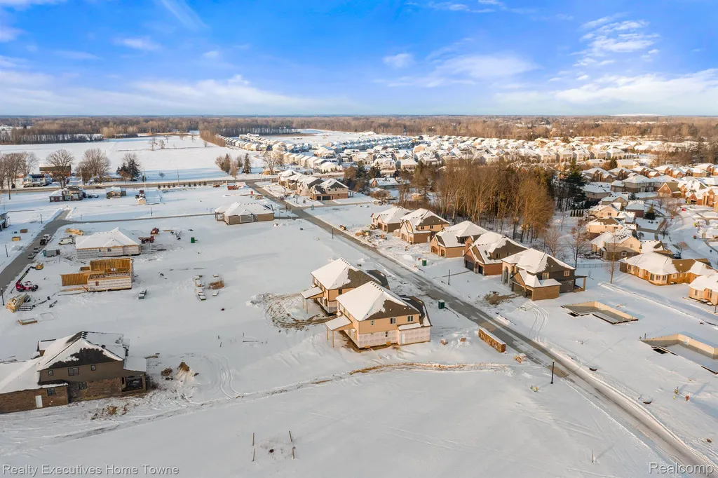 24796 Tribute Drive Macomb Township MI 48042