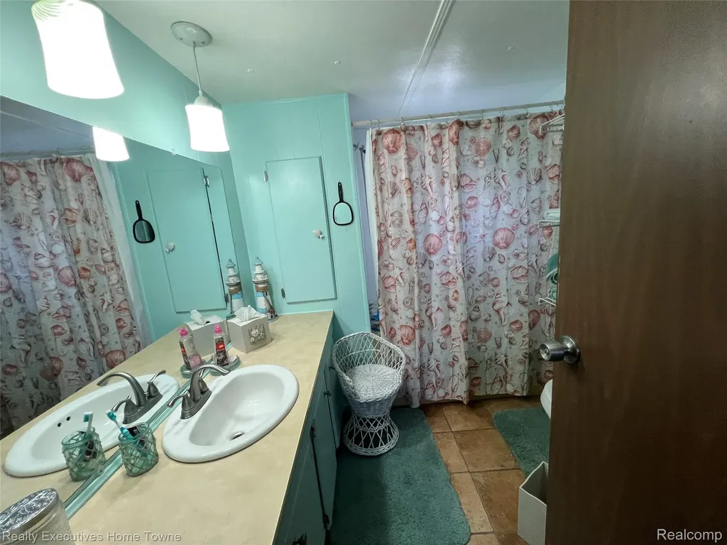 5767 Main Street Lexington Village MI 48450
