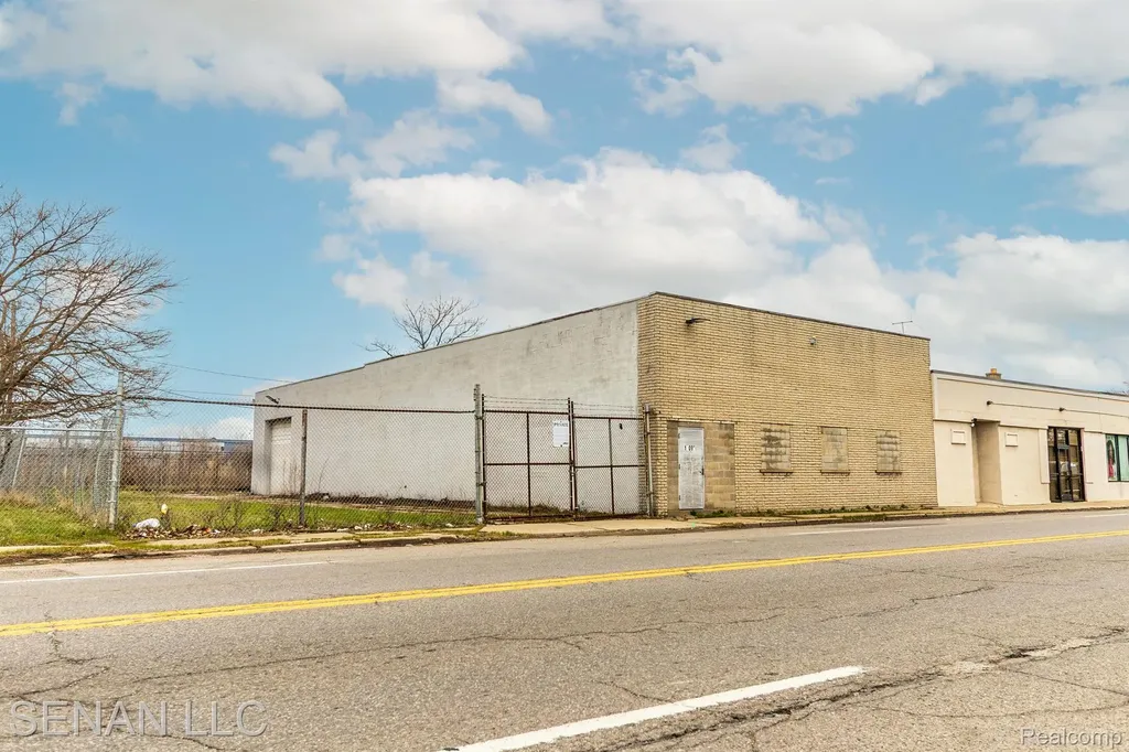 18090 Mount Elliott Street Detroit City MI 48234