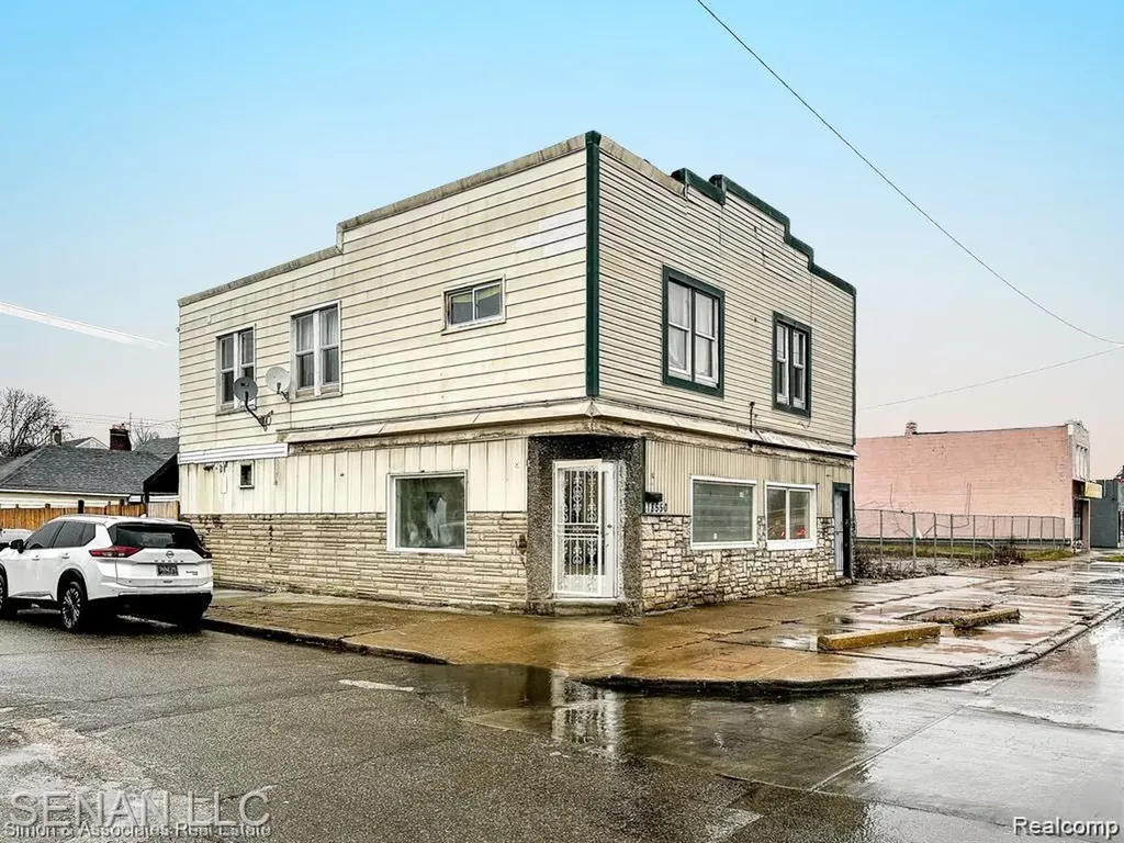 18550 W Warren Avenue Detroit City MI 48228