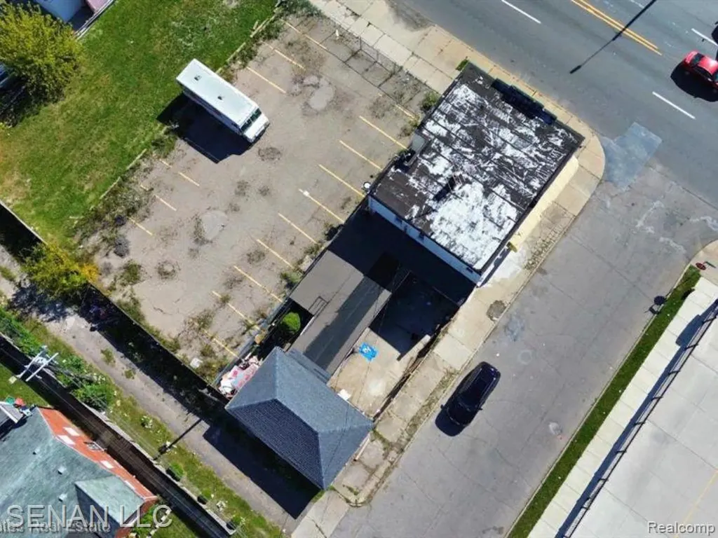 18550 W Warren Avenue Detroit City MI 48228