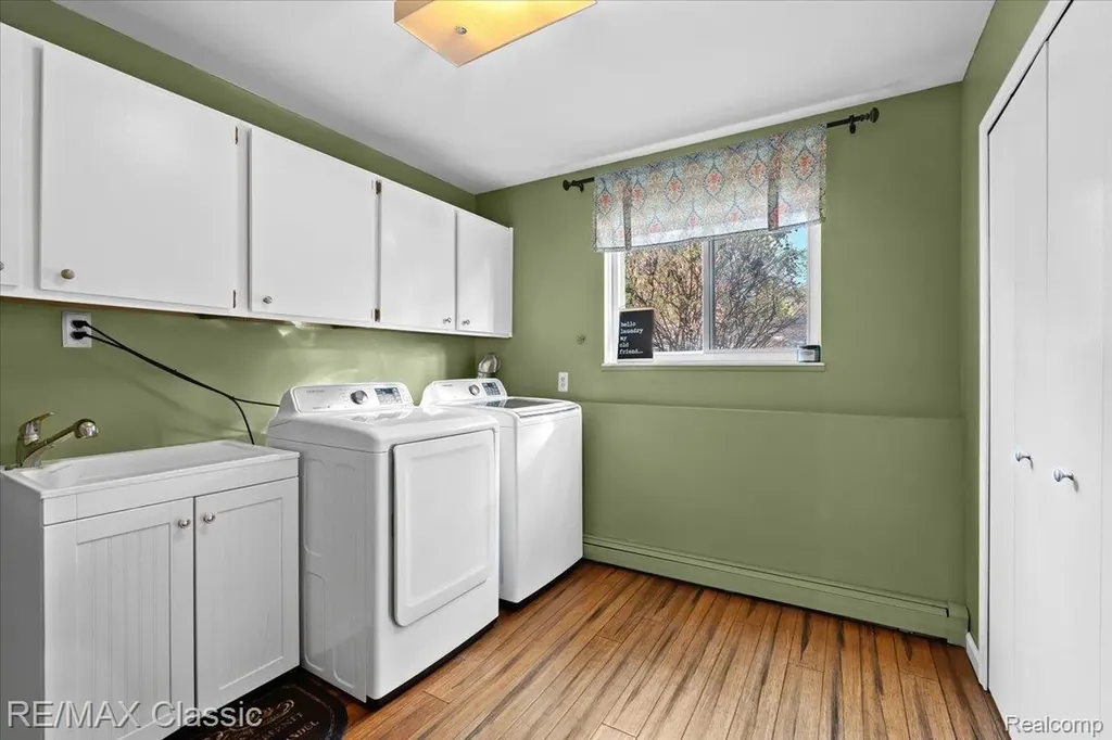 2345 E Commerce Road Milford Charter Township MI 48381